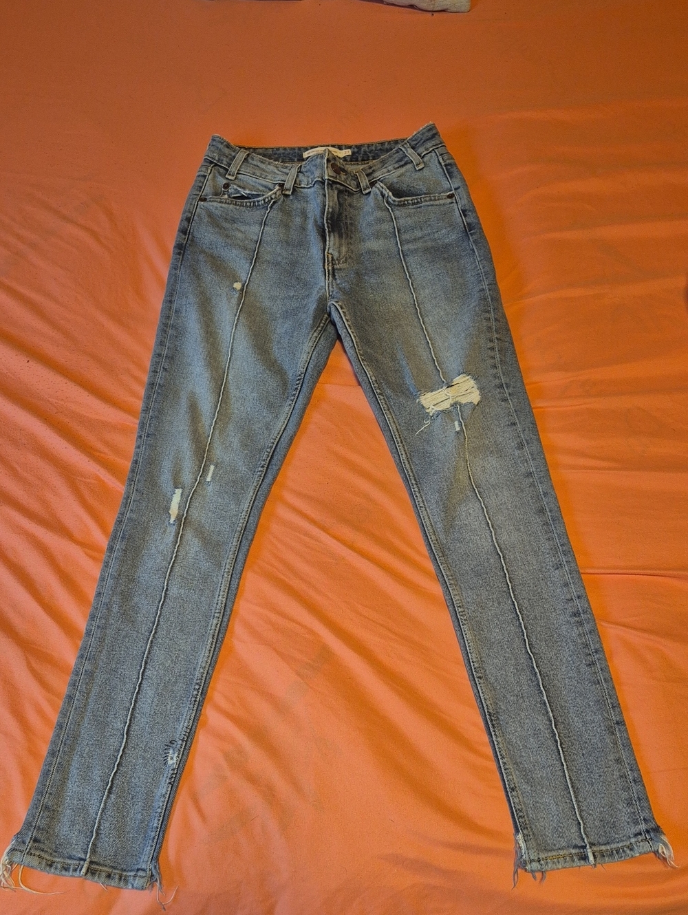 Nwot Women's Vintage Distressed Levi Jeans - Light Blue